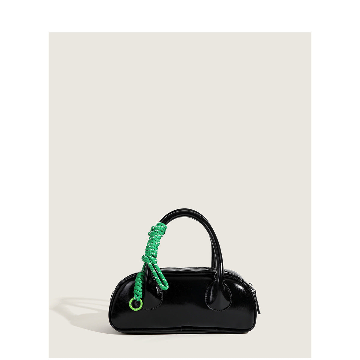 Cute and versatile handbag
