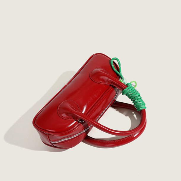 Cute and versatile handbag