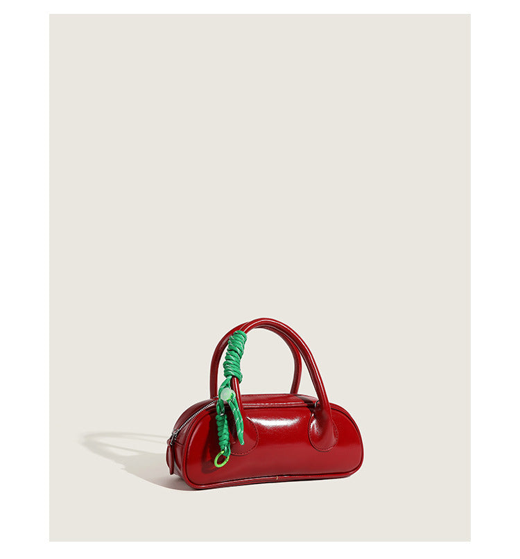 Cute and versatile handbag