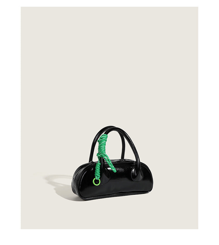 Cute and versatile handbag
