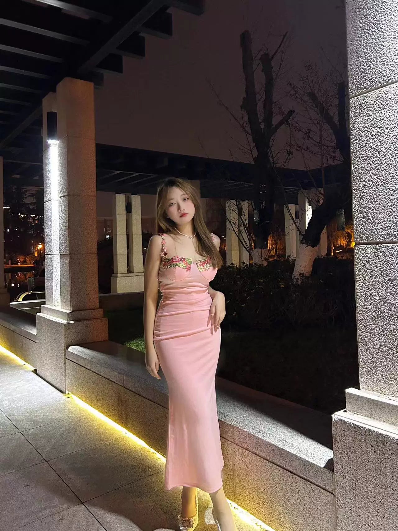 Princess Polly European and American hot girl sleeveless top camisole dress embroidered flower wrapped skirt