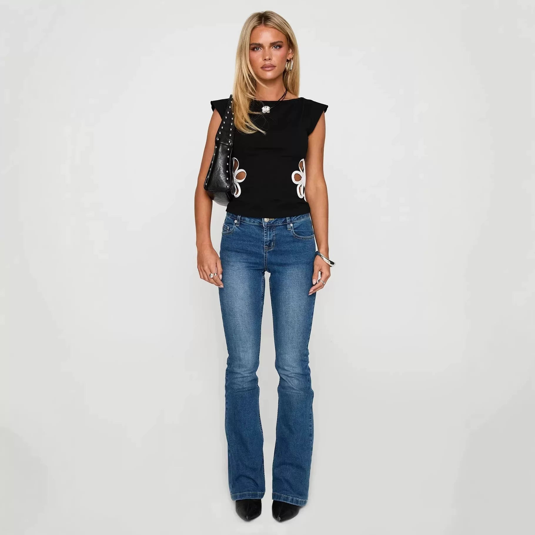 Princess Polly premium contrasting hollow flower sleeveless T-shirt top for slimming and body shaping