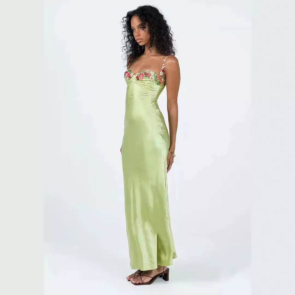 Princess Polly European and American hot girl sleeveless top camisole dress embroidered flower wrapped skirt