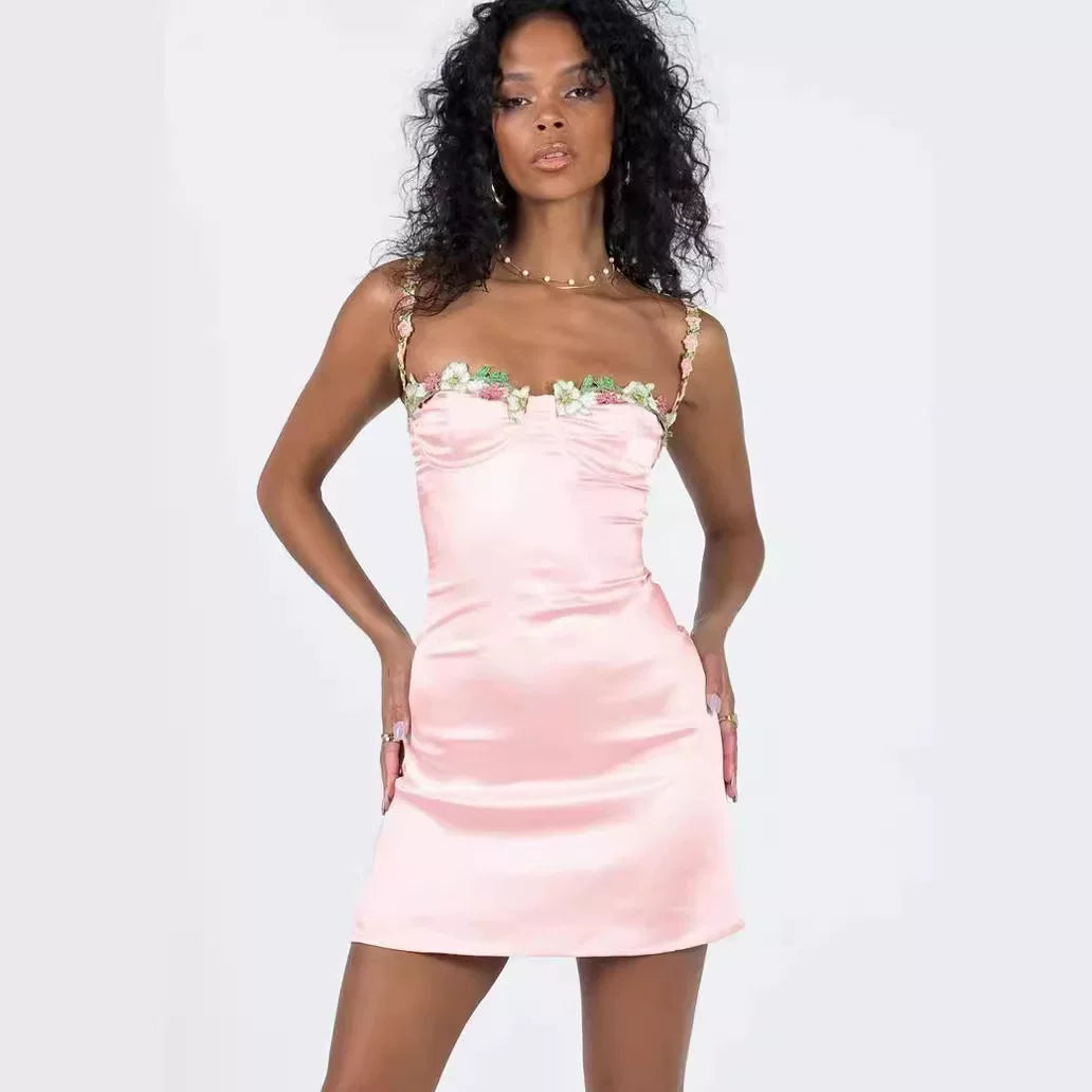 Princess Polly European and American hot girl sleeveless top camisole dress embroidered flower wrapped skirt