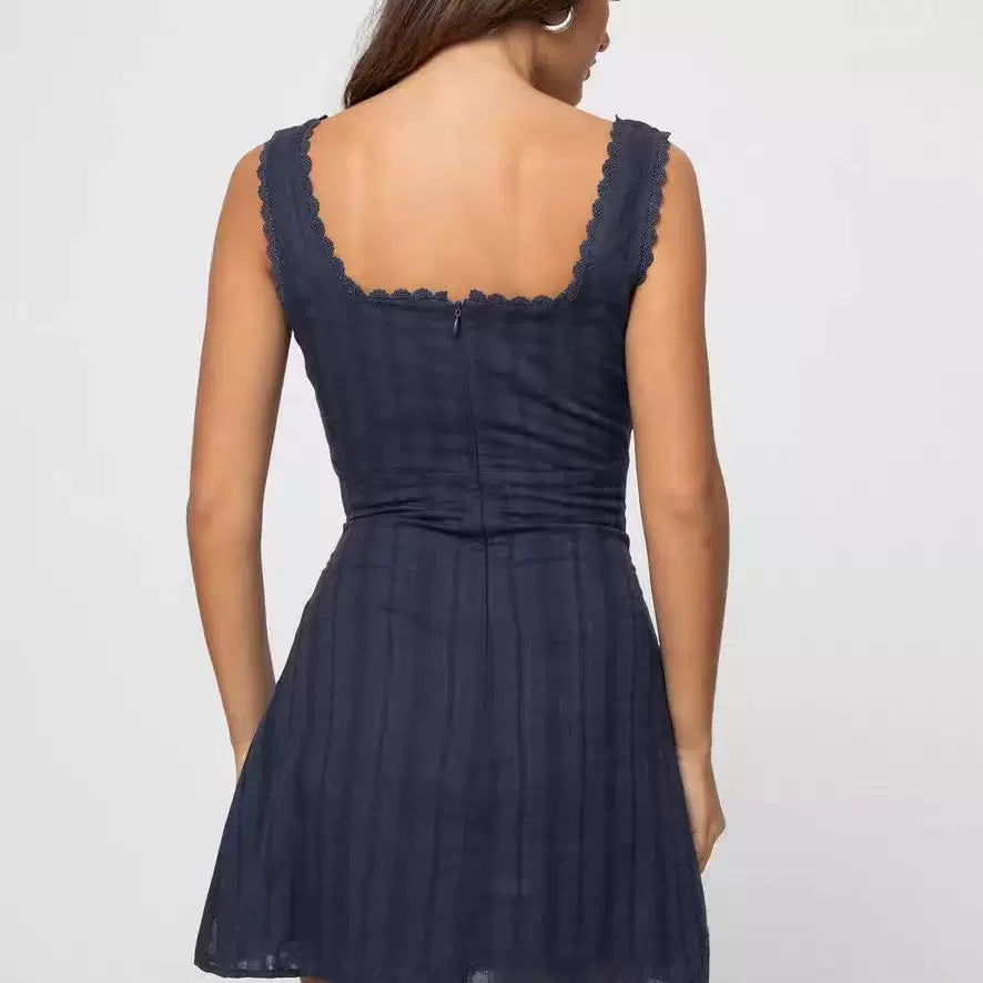Princess Polly sexy spicy girl square neckline dew sweet lace lace lace slim fit sleeveless short skirt dress