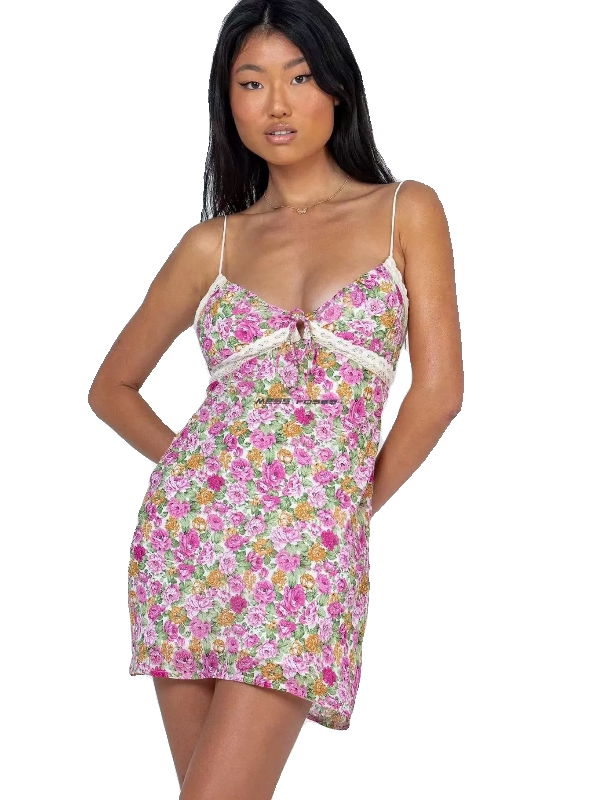 Princess Polly original European and American lace patchwork camisole dress sexy V-neck slim fit hip hugging long skirt