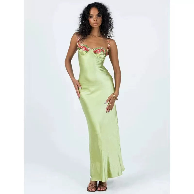 Princess Polly European and American hot girl sleeveless top camisole dress embroidered flower wrapped skirt