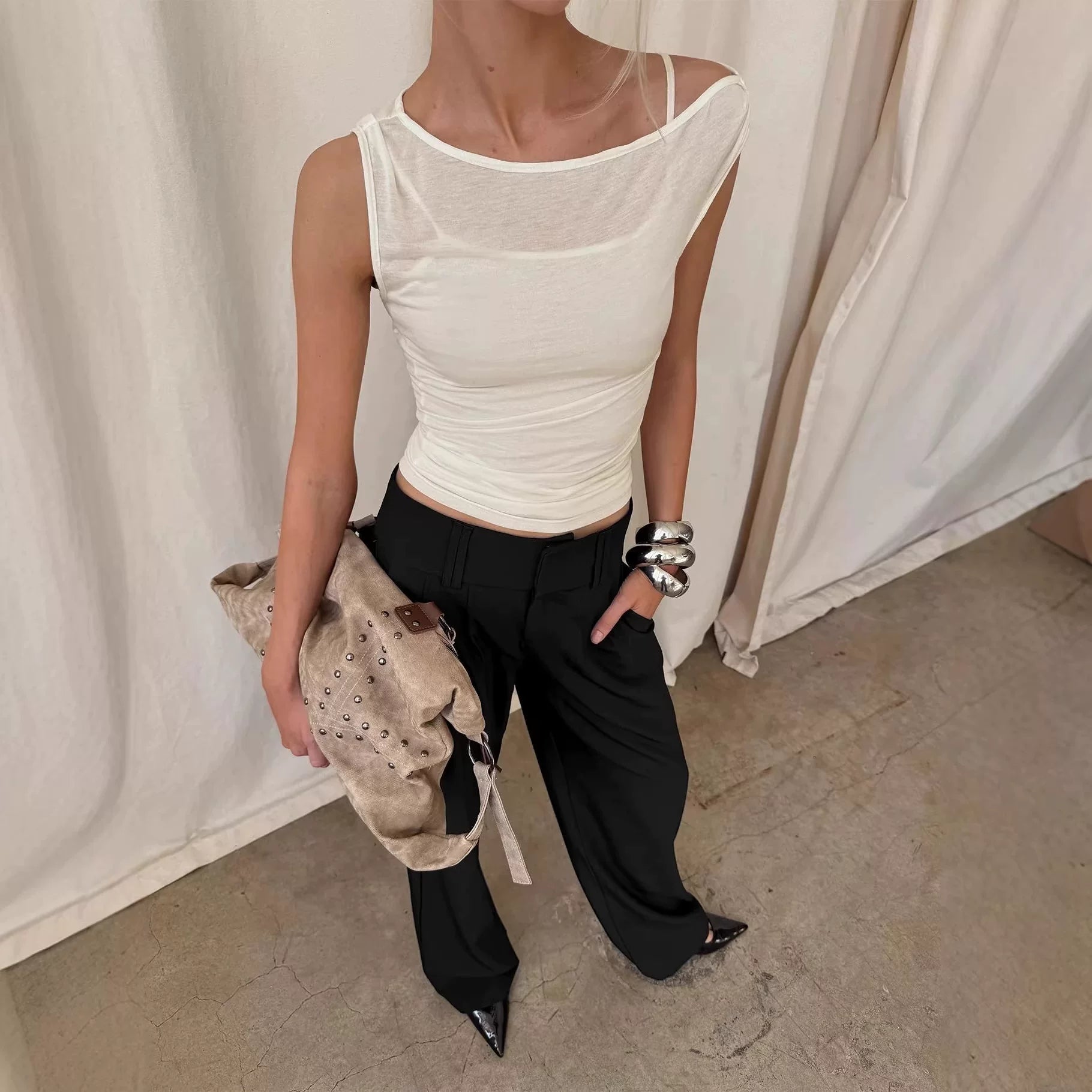 Princess Polly solid color, high-end, simple, versatile, casual style, slimming and slimming figure, sleeveless vest